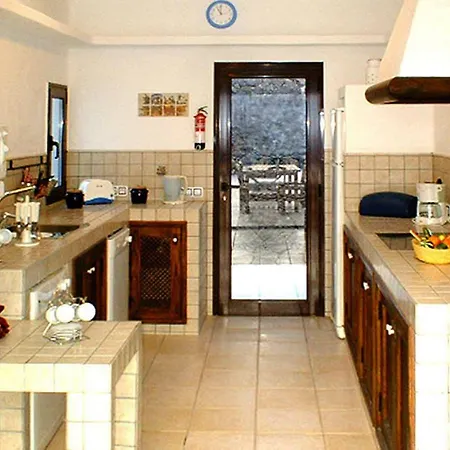 Holiday Villas Kamezi Playa Blanca Ace03034 Oyd *