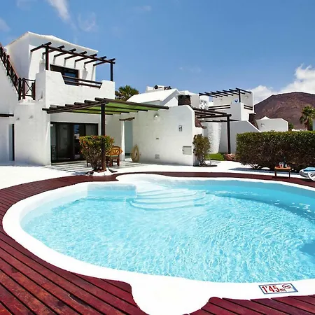 Holiday Villas Kamezi Playa Blanca Ace03034 Oyd Vakantiehuis *